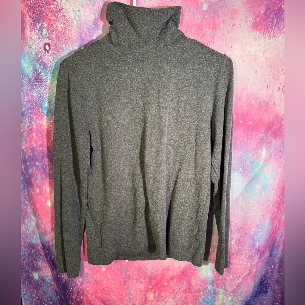 32 Degrees Woman’s Charcoal Crewneck Sweater